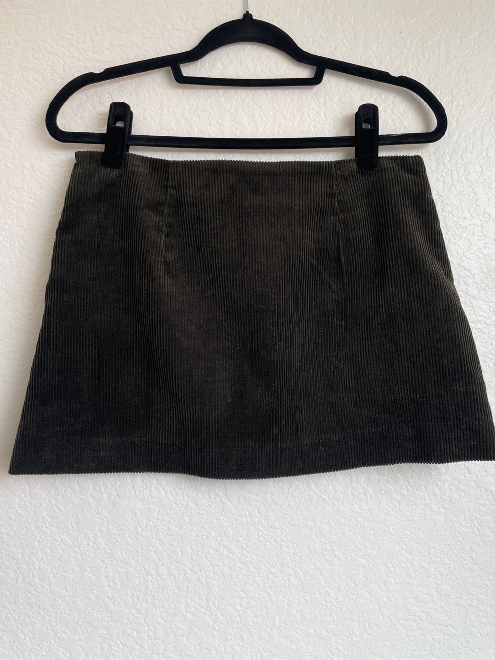 NWT Zara Olive Green Corduroy Mini Skirt • Medium - Picture 2 of 6